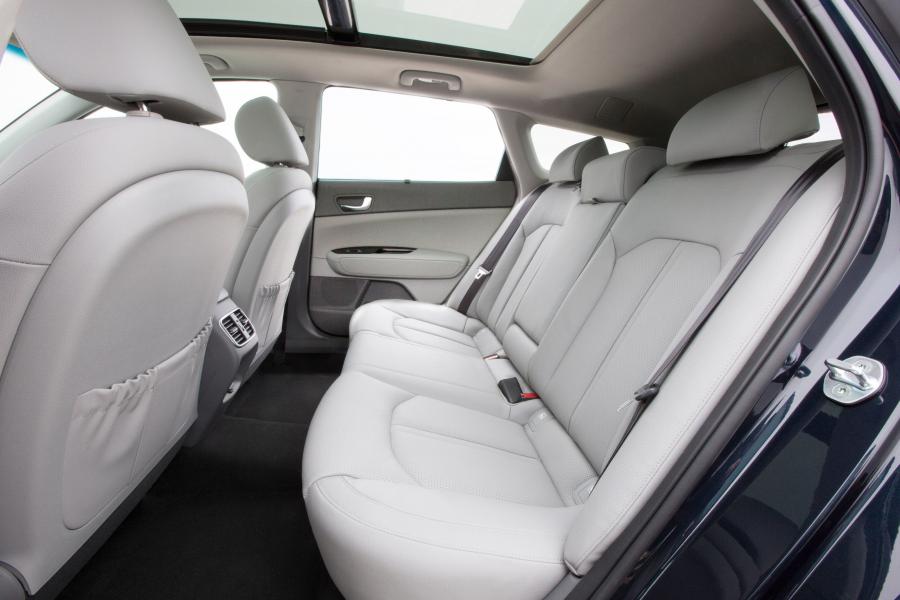  Kia Optima Sportswagon 2016 года  (фото 23 из 24)